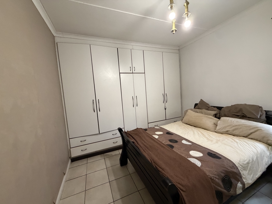 5 Bedroom Property for Sale in Morningside Eastern Cape